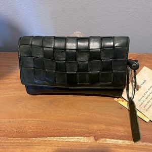 Gorgeous new wallet. Genuine leather
